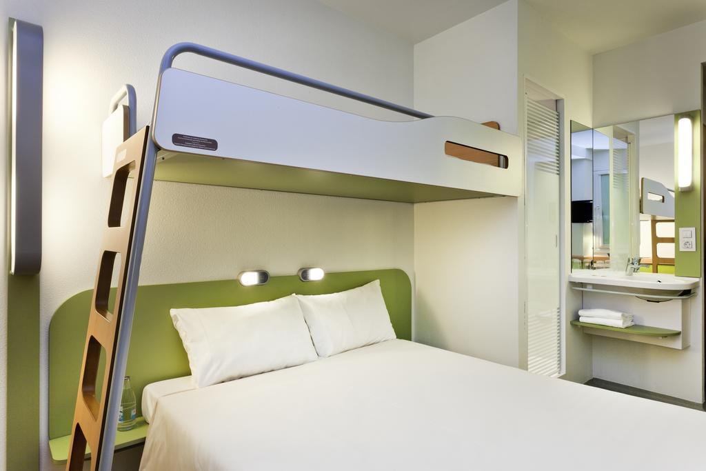 Ibis Budget Geneve Petit-Lancy Exteriör bild