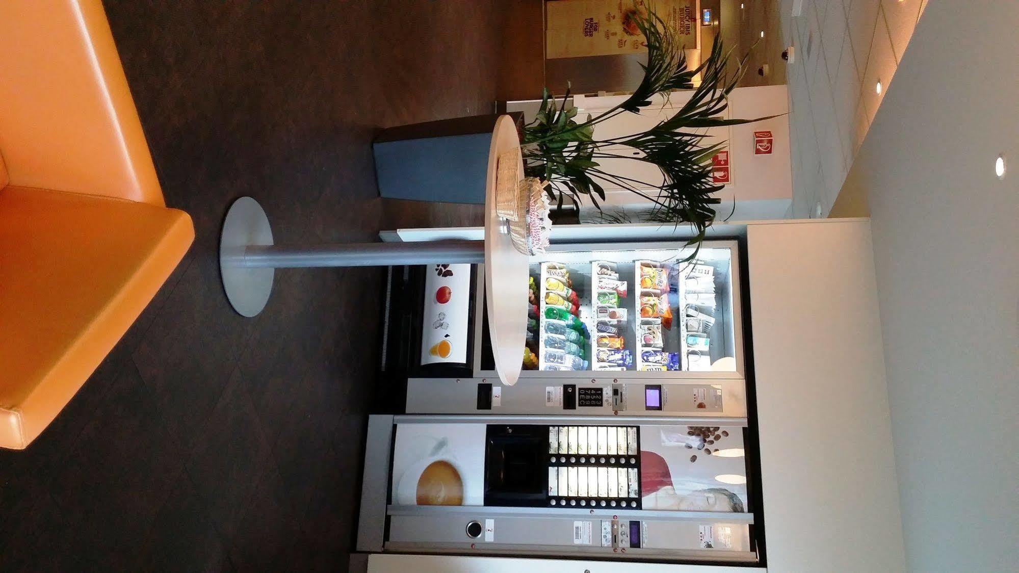 Ibis Budget Geneve Petit-Lancy Exteriör bild